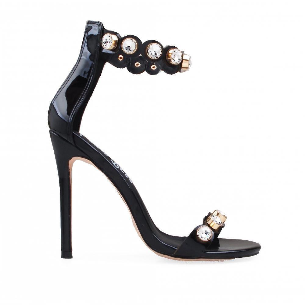 HeelPrivilegedFrilisa