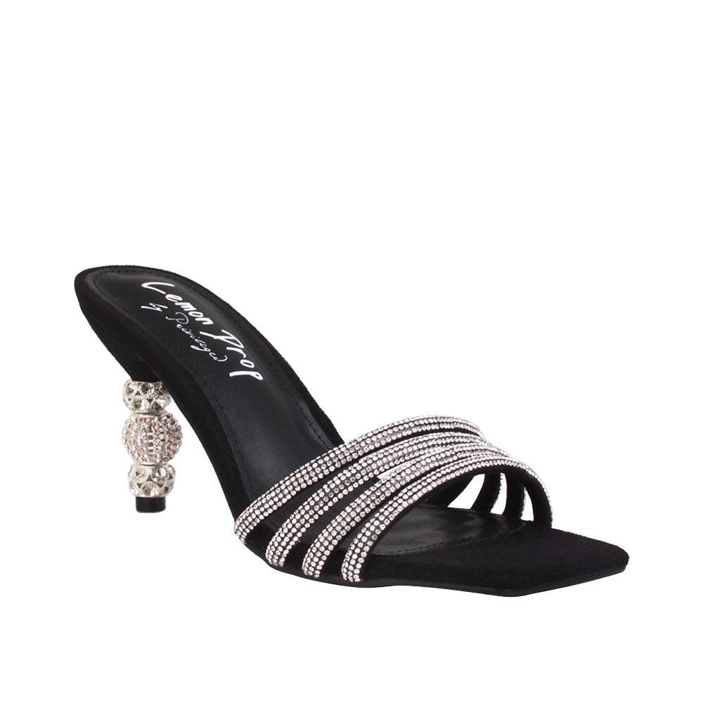 HeelPrivilegedHaute