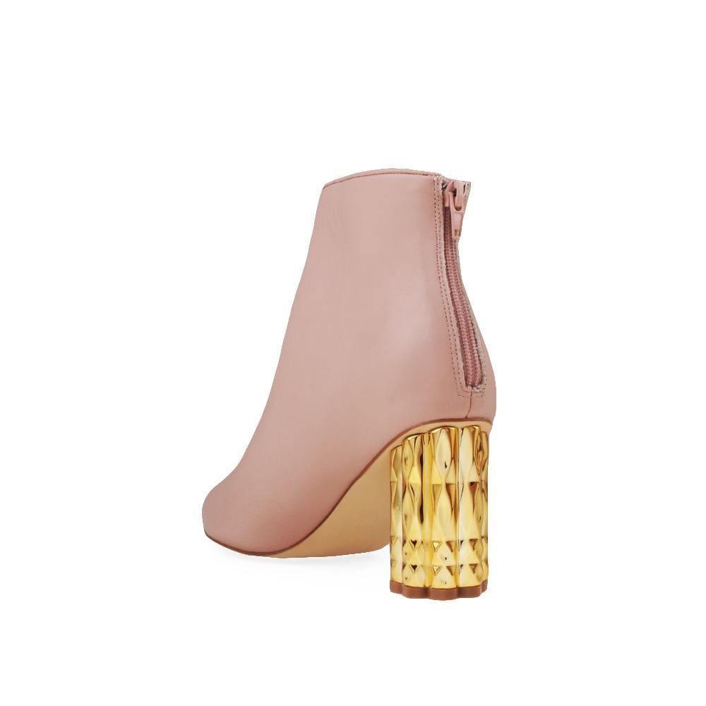 BootiePrivilegedJanick
