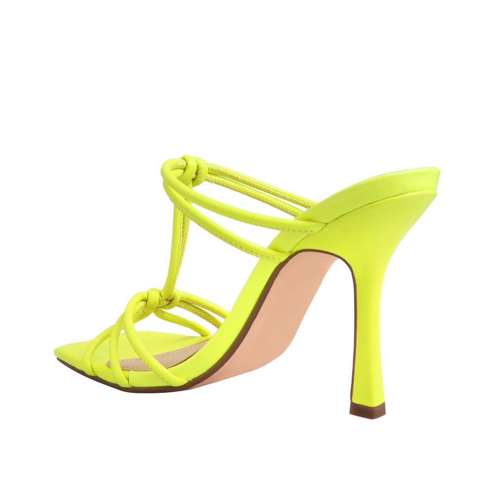HeelPrivilegedJesse