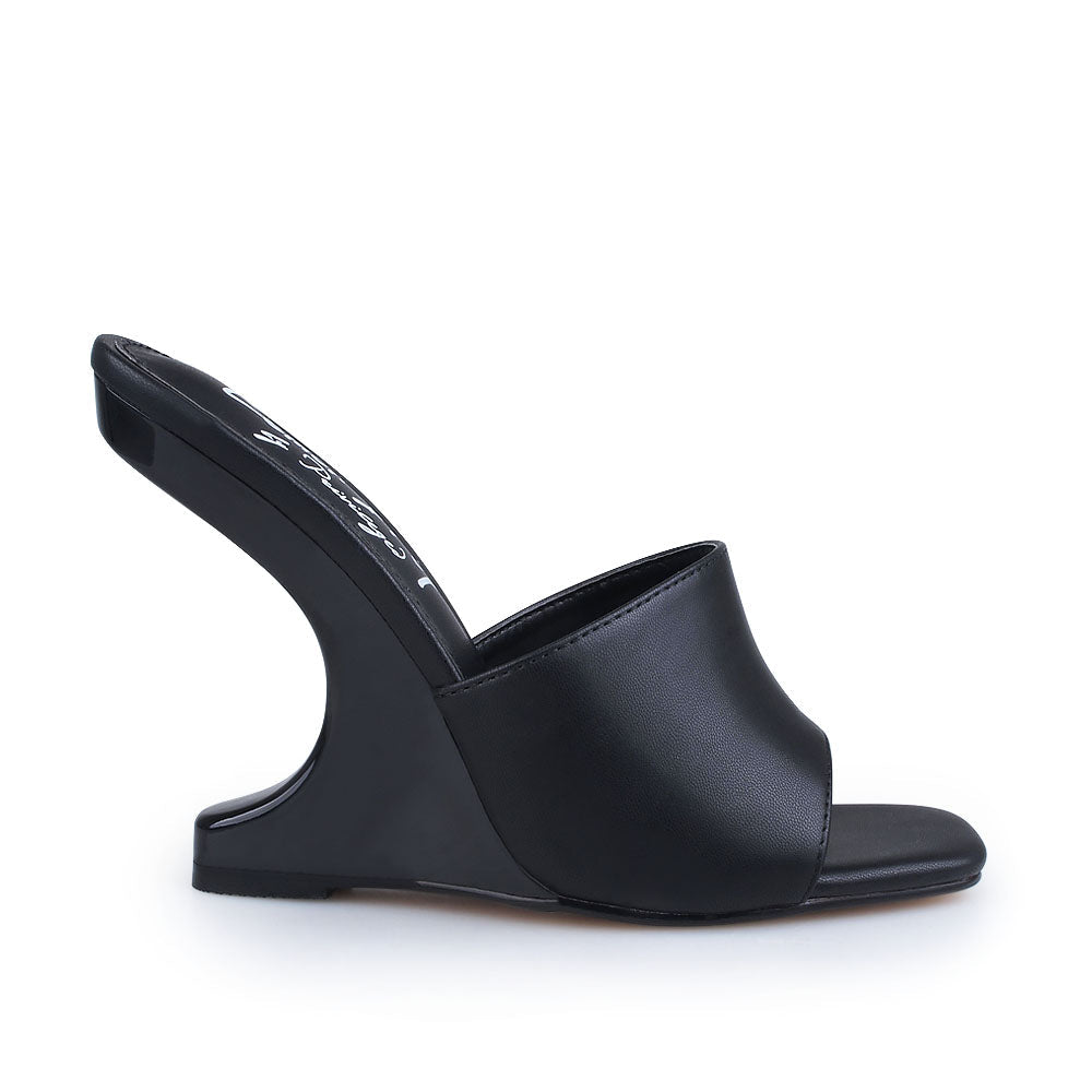 HeelPrivilegedKabili