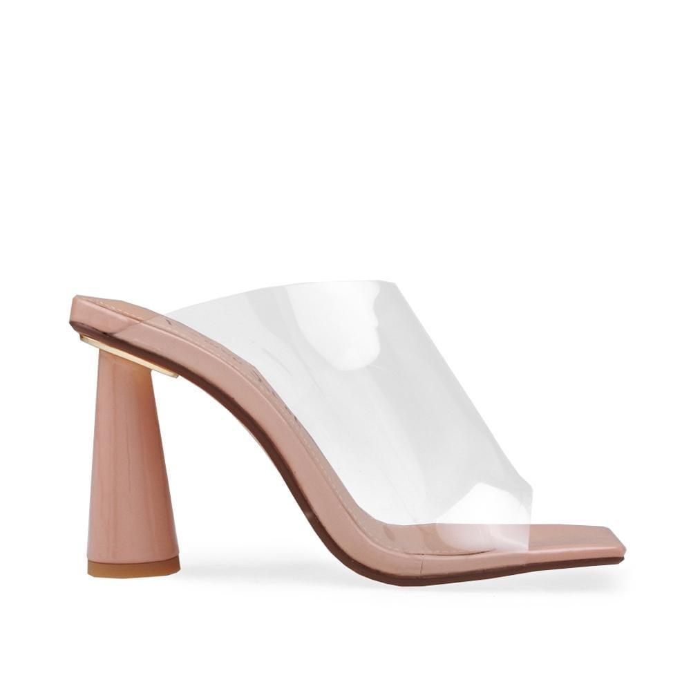 HeelPrivilegedKarisa