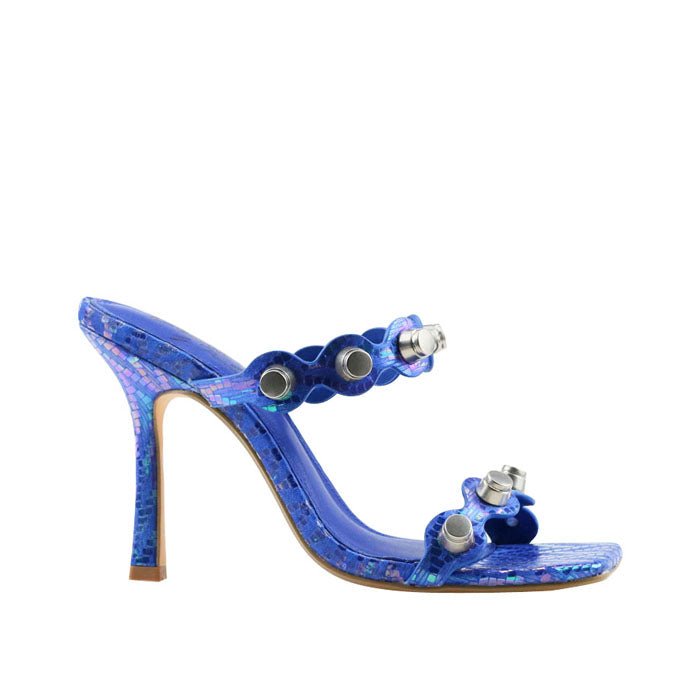 HeelPrivilegedLuculus
