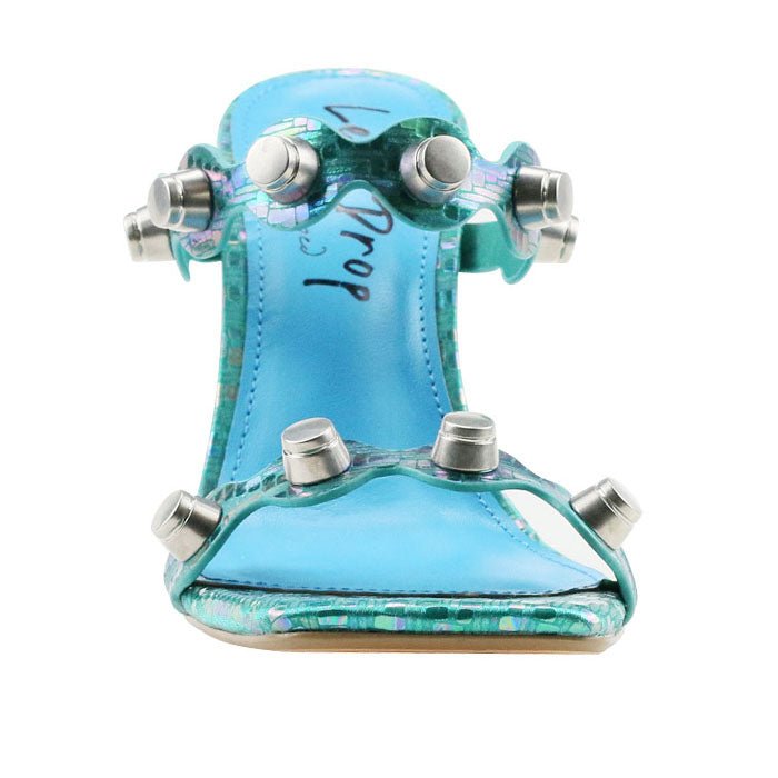 HeelPrivilegedLuculus