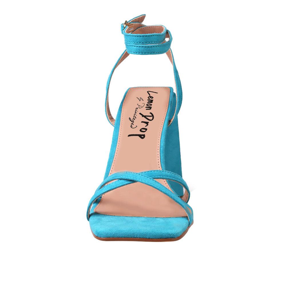 HeelPrivilegedNaomi