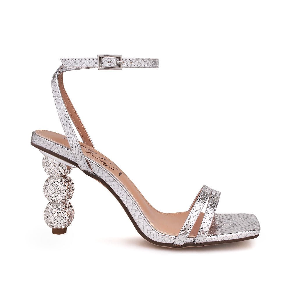 HeelPrivilegedSilvestra