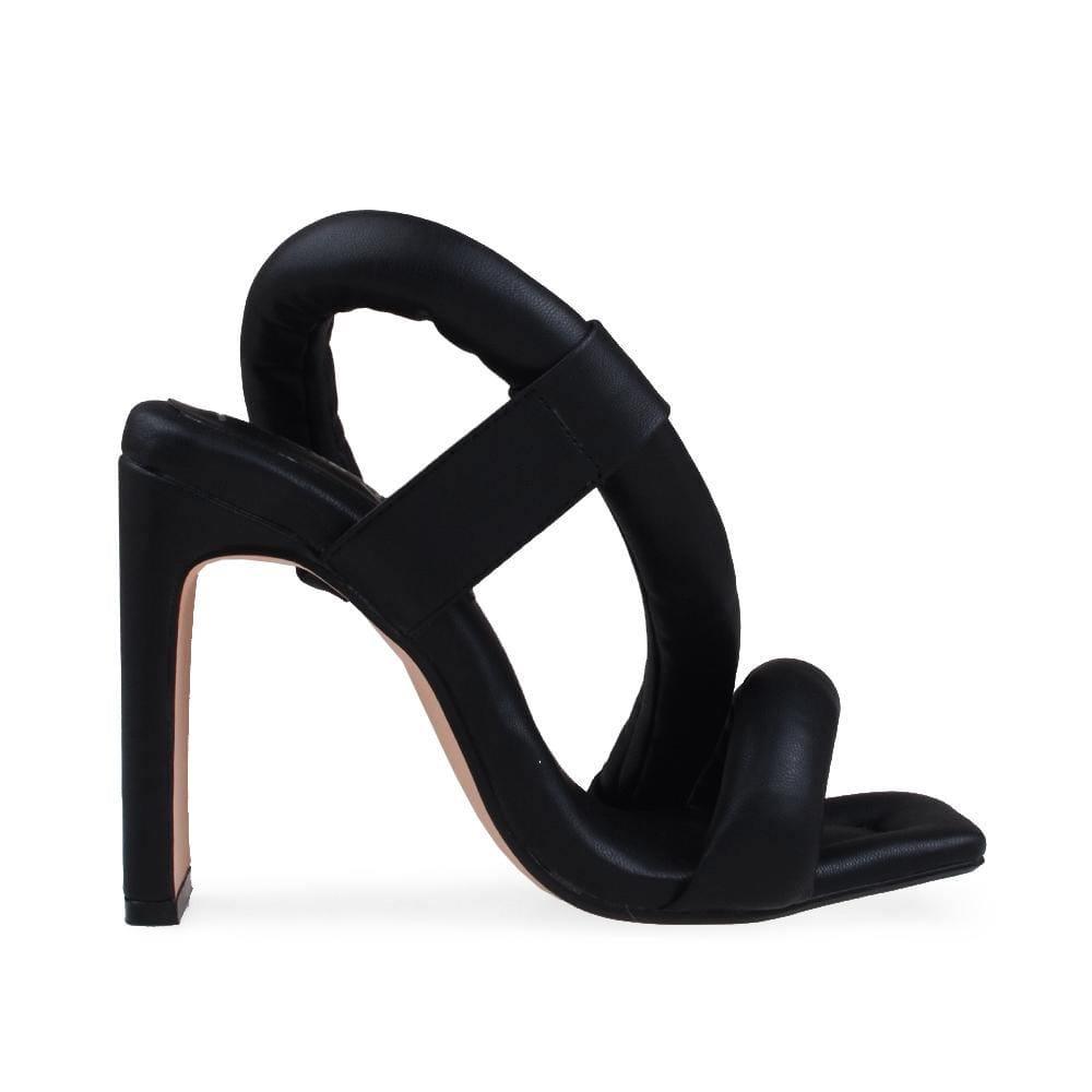 HeelPrivilegedTinley