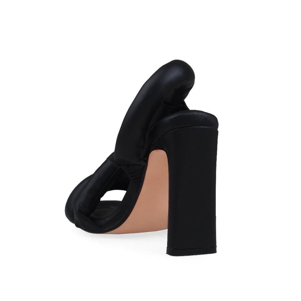 HeelPrivilegedTinley