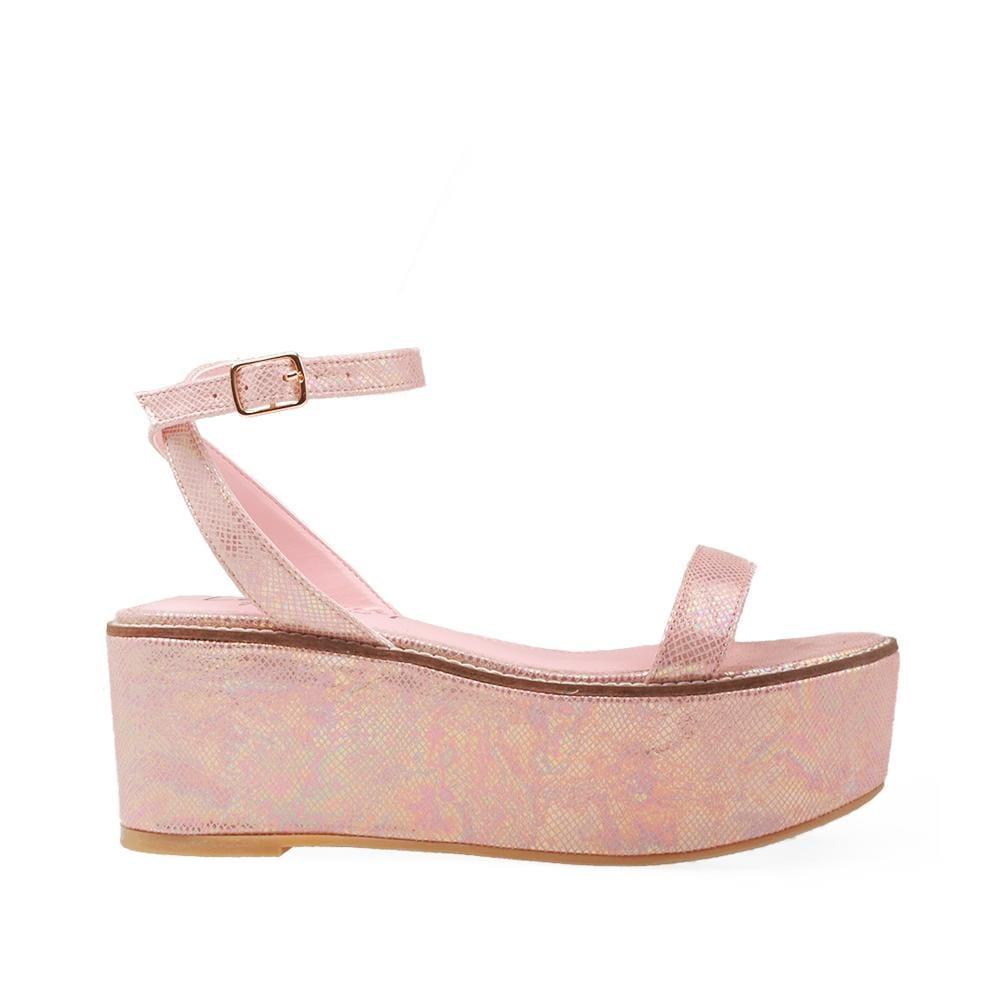 Skin colored women platforms with ankle buckle closure