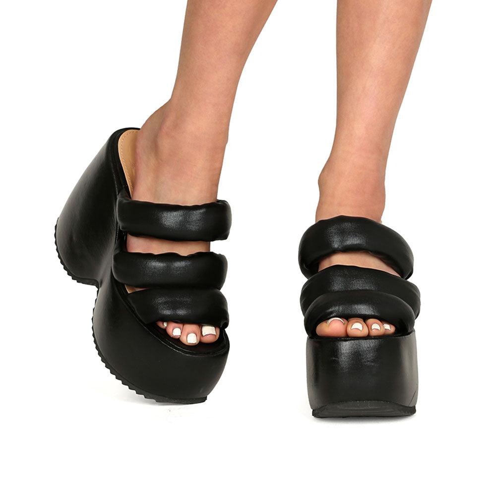Textiled upper platform women's heel in black