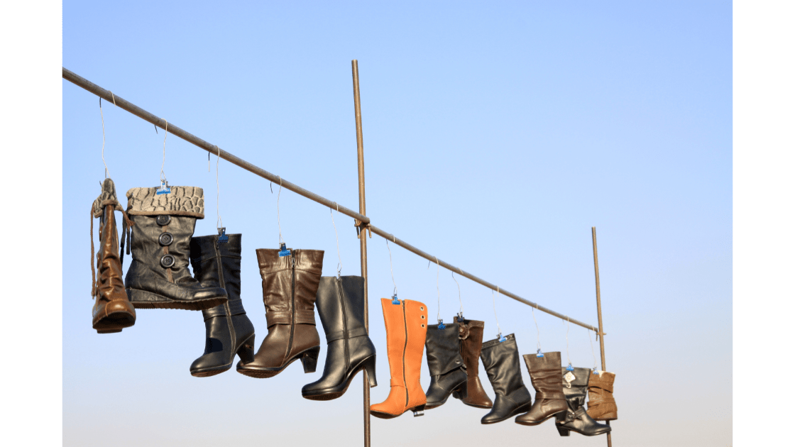 How to Choose the Right Pair of Women's Boots for Your Foot Type - Privileged