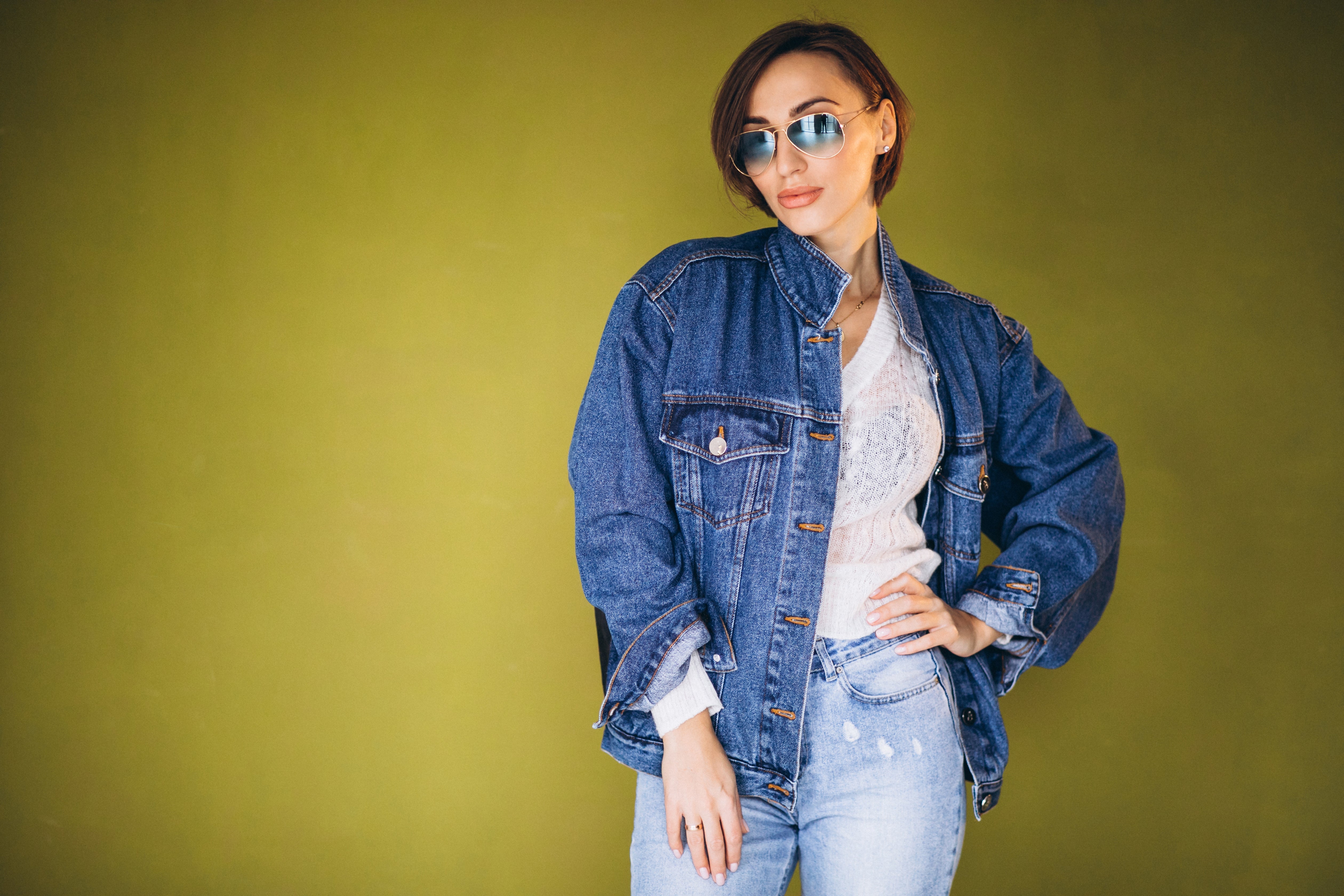 Seasonal Chic: How to Layer with Denim Jackets in Fall and Winter - Privileged
