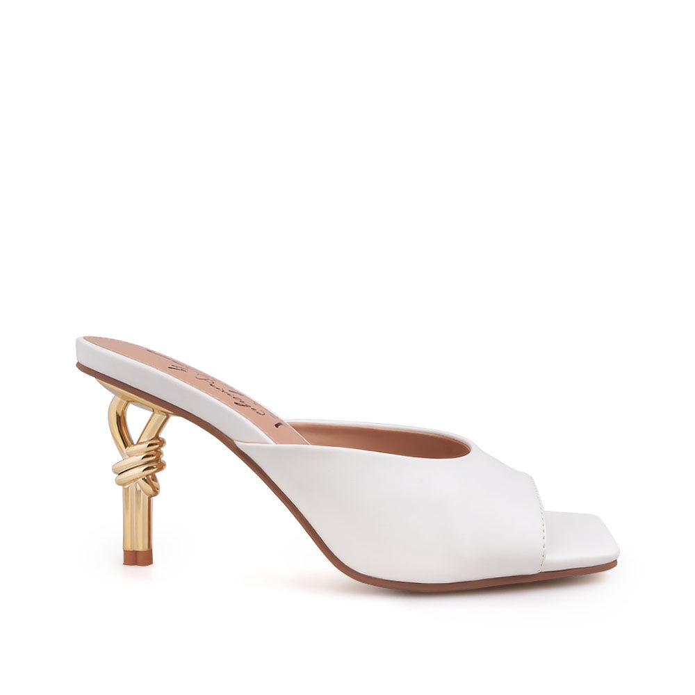 Golden knot metal heels with white upper and squared toe sandals - side view 