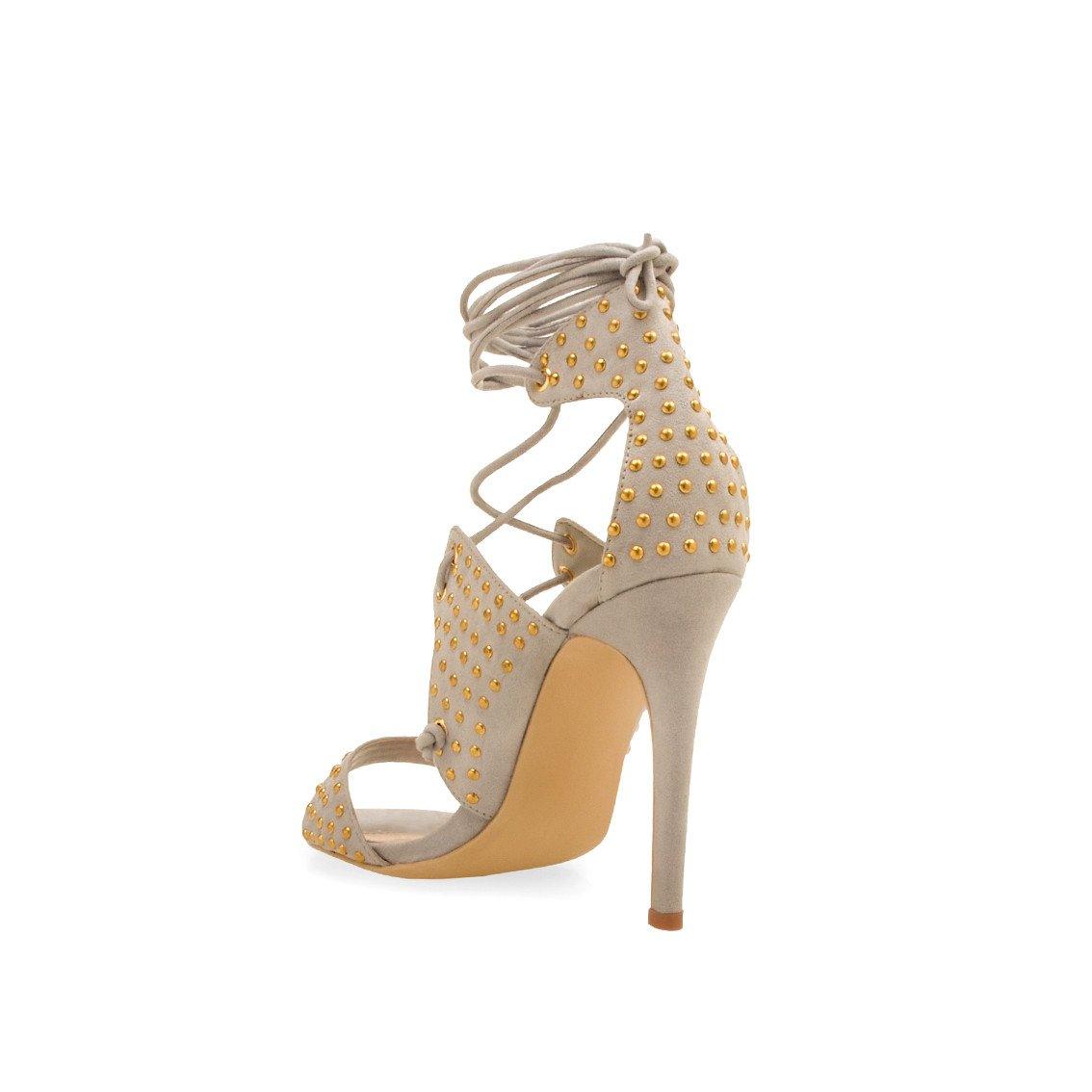 HeelPrivilegedAluna
