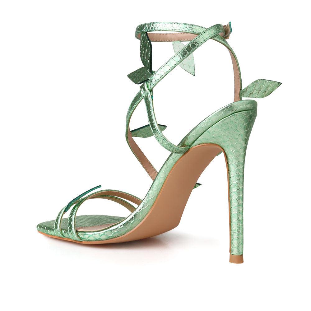HeelPrivilegedBrielle
