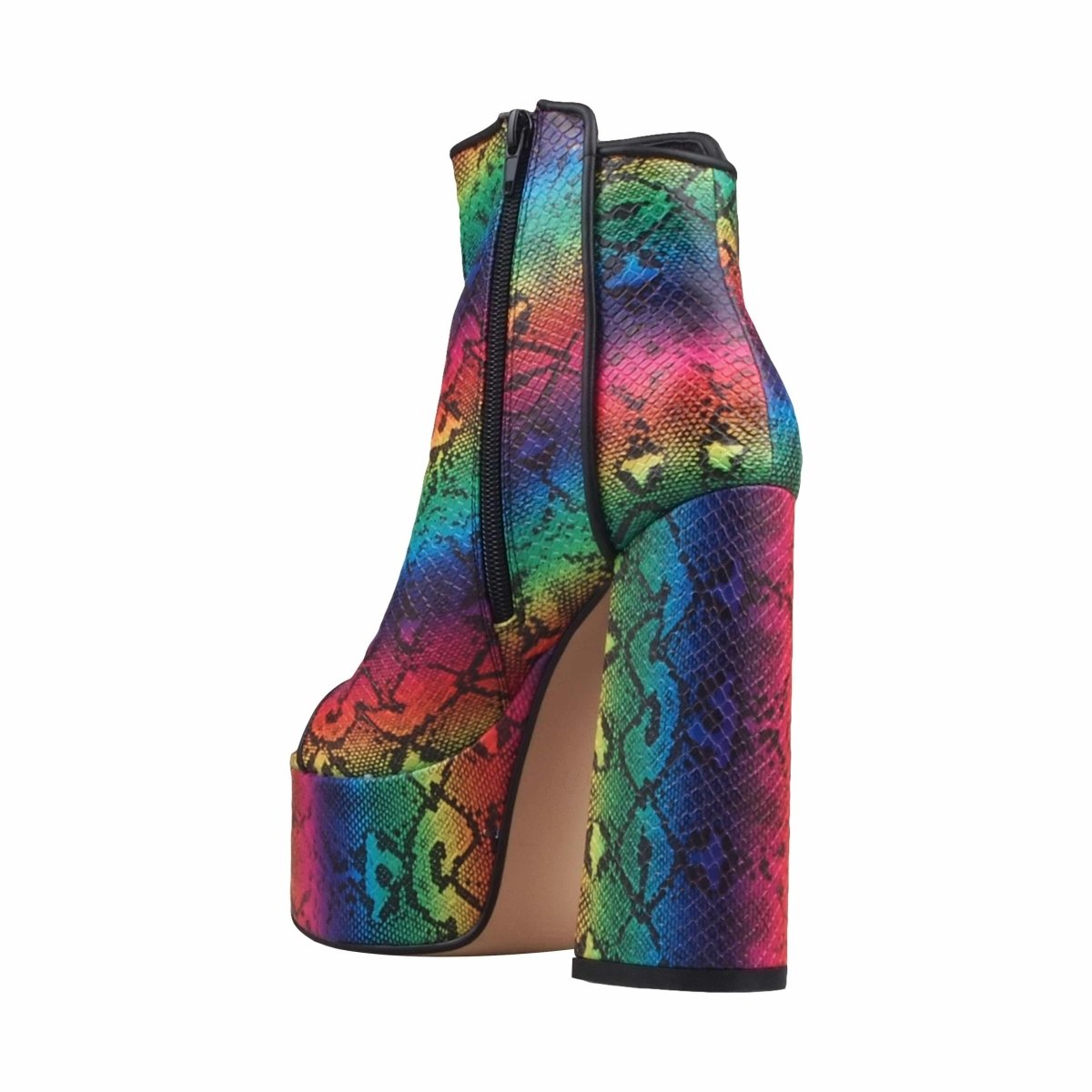 BootiePrivilegedCacie