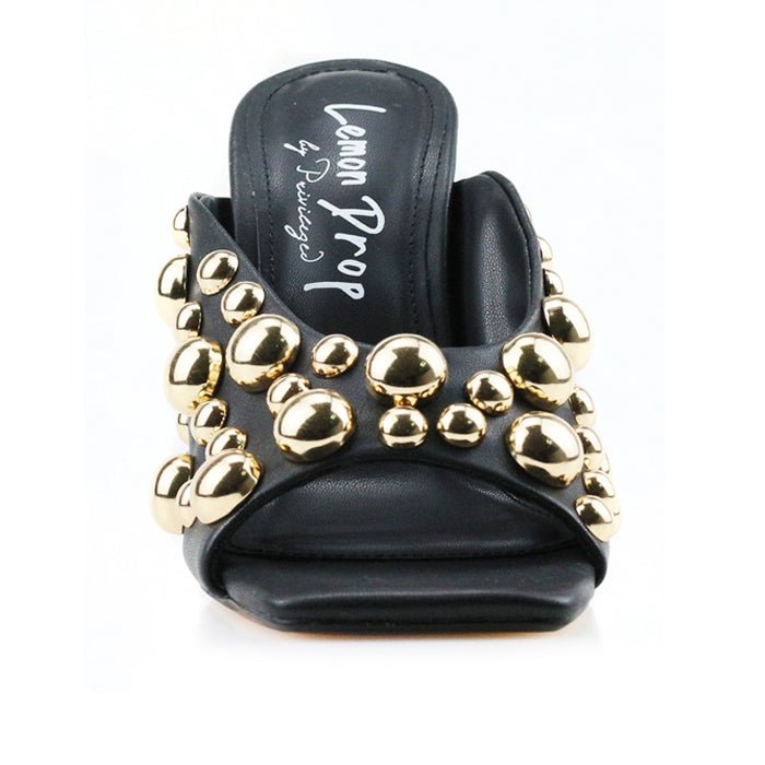 HeelPrivilegedChic