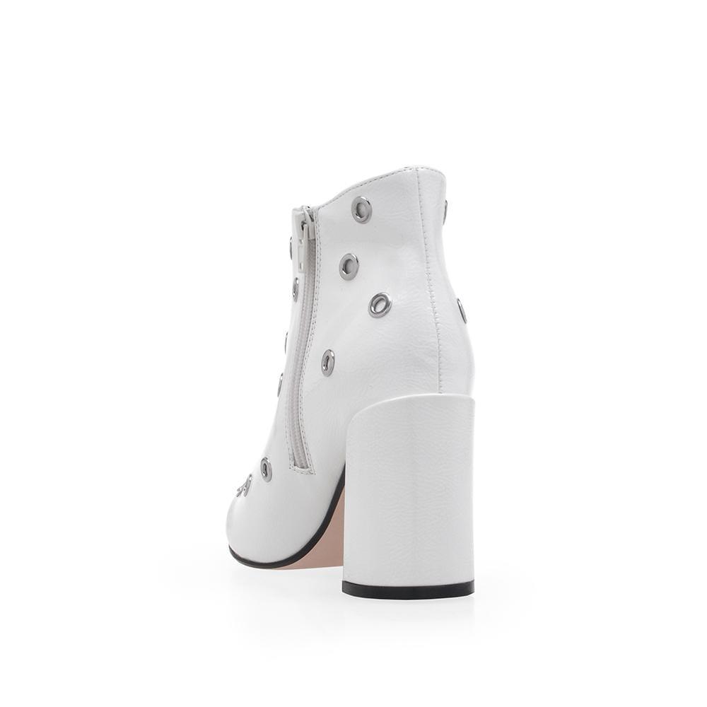 BootiePrivilegedCornd
