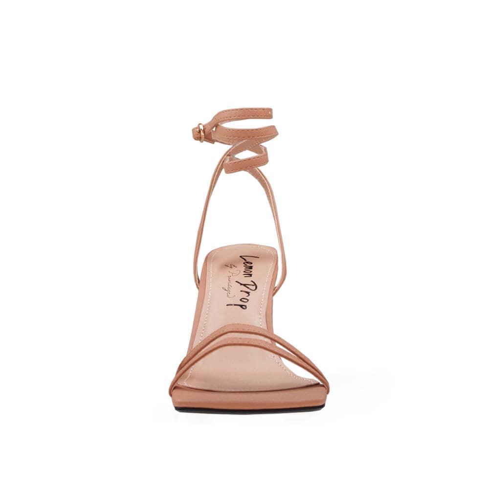 HeelPrivilegedEleonora