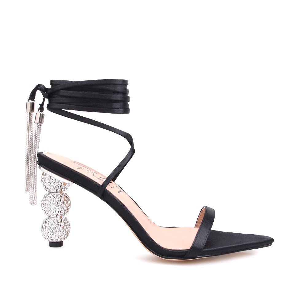 HeelPrivilegedElias