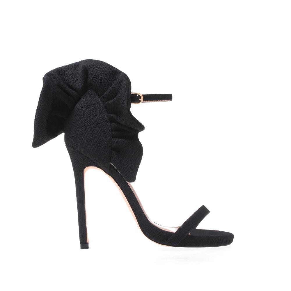HeelPrivilegedElis