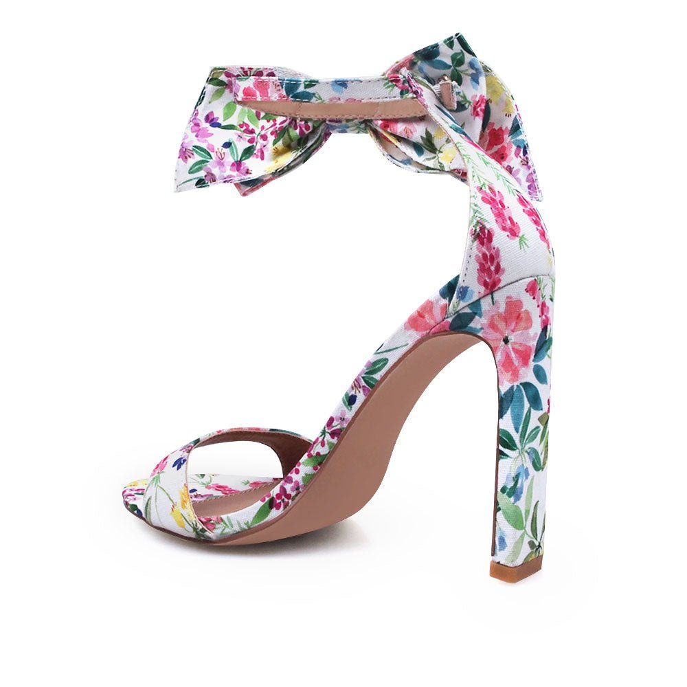 HeelPrivilegedEllen