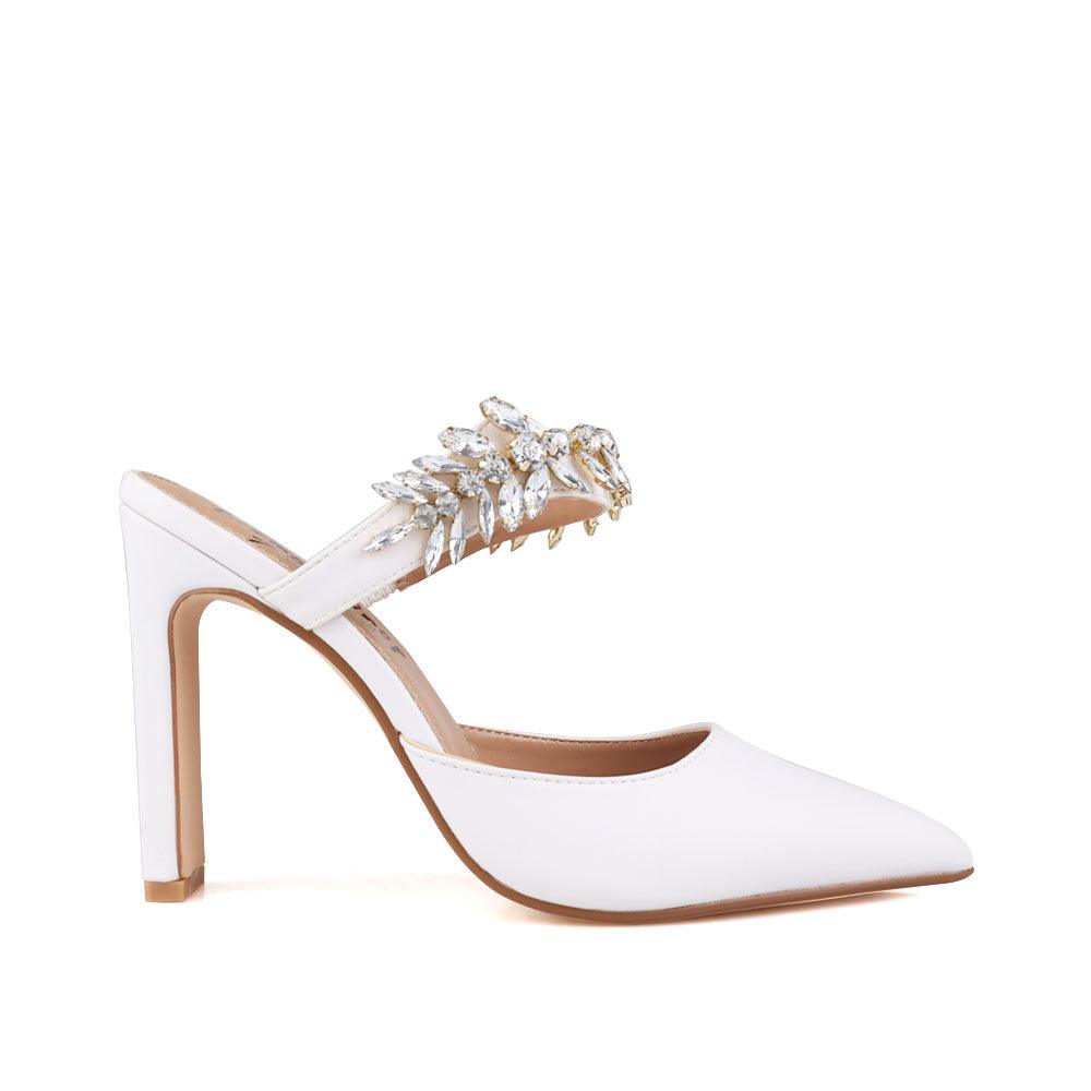 HeelPrivilegedFlores