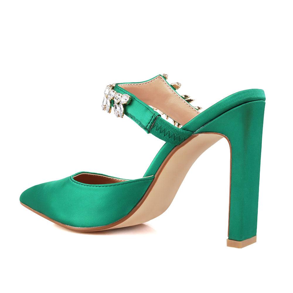 HeelPrivilegedFlores