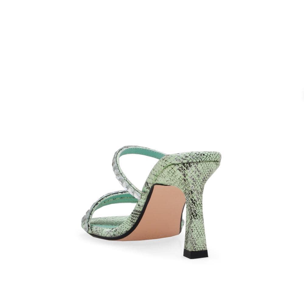 HeelPrivilegedGraydon