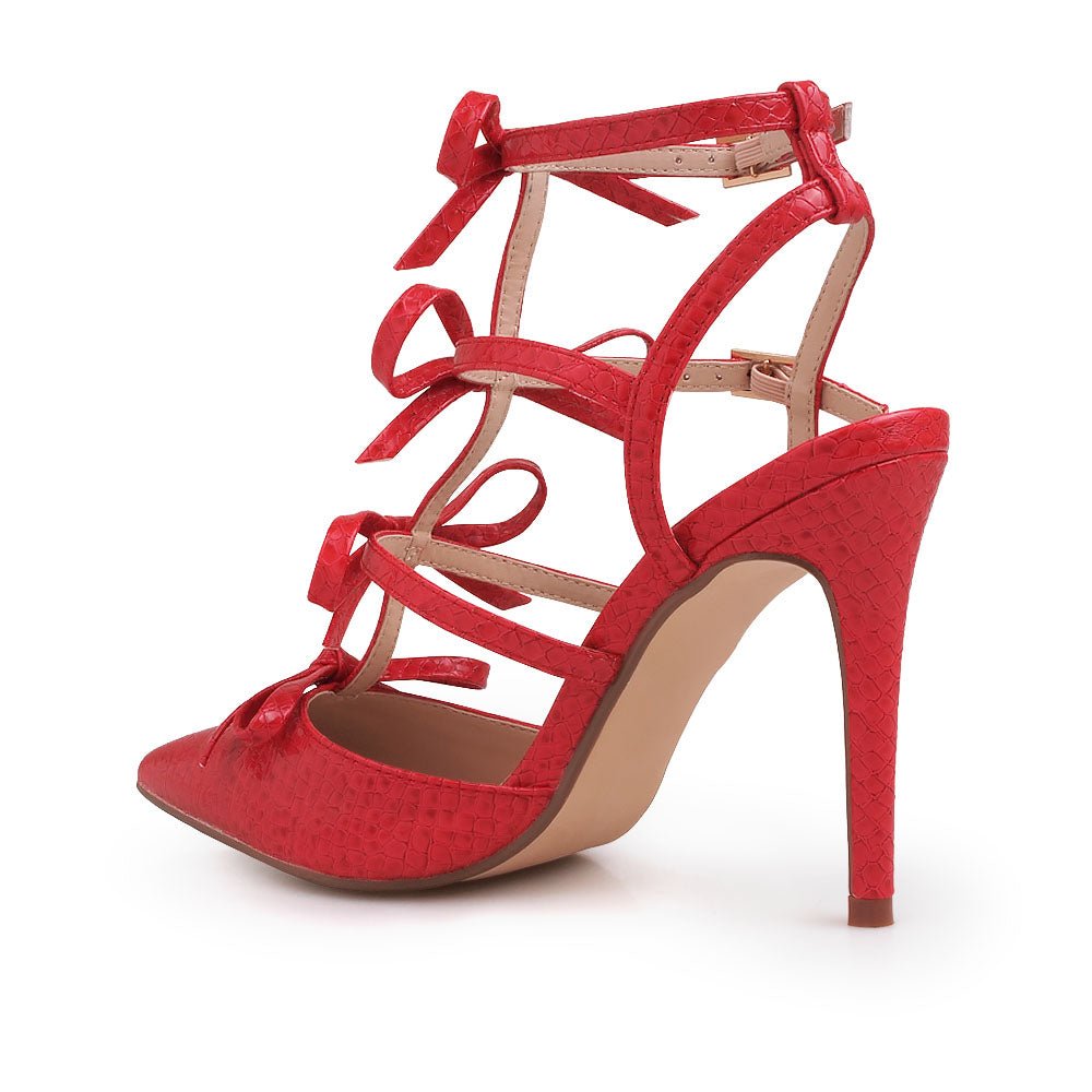 HeelPrivilegedHalkirk