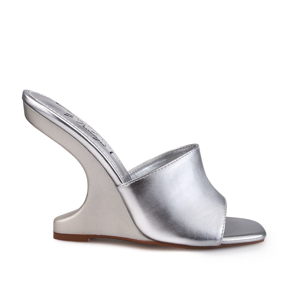 HeelPrivilegedKabili
