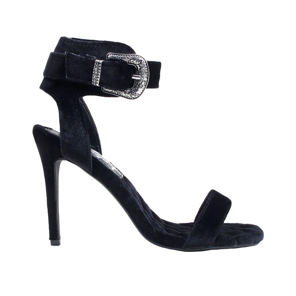 HeelPrivilegedKadee