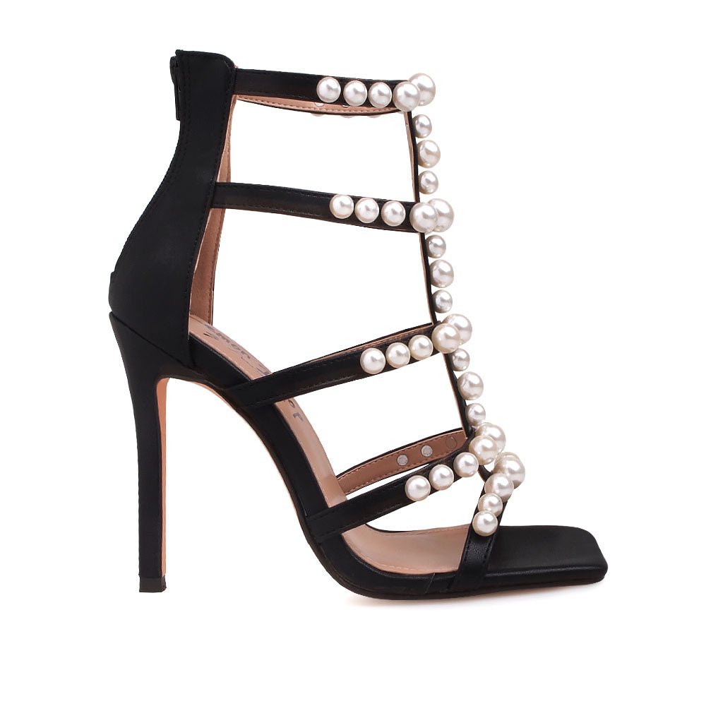 HeelPrivilegedKelci
