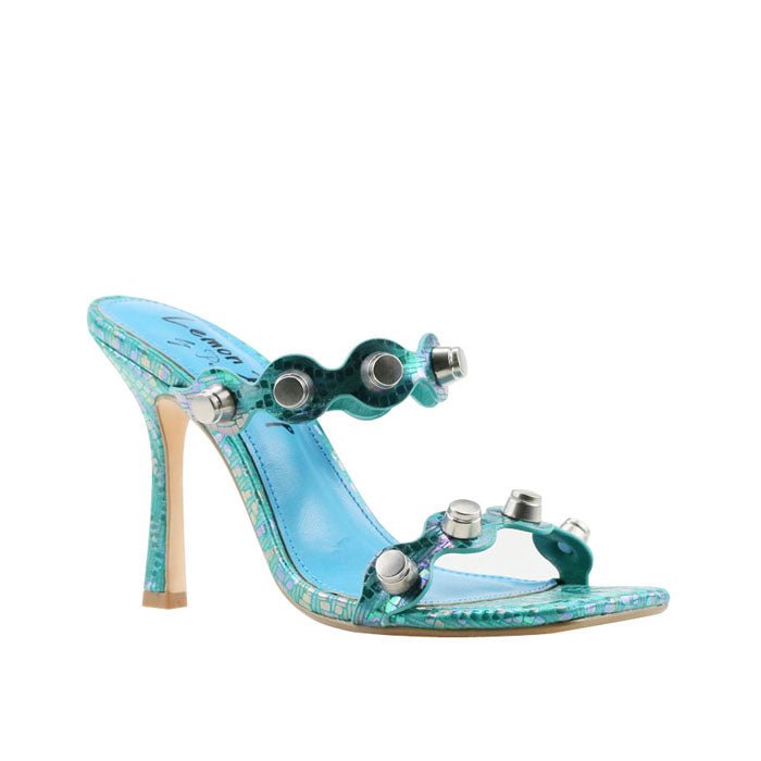 HeelPrivilegedLuculus
