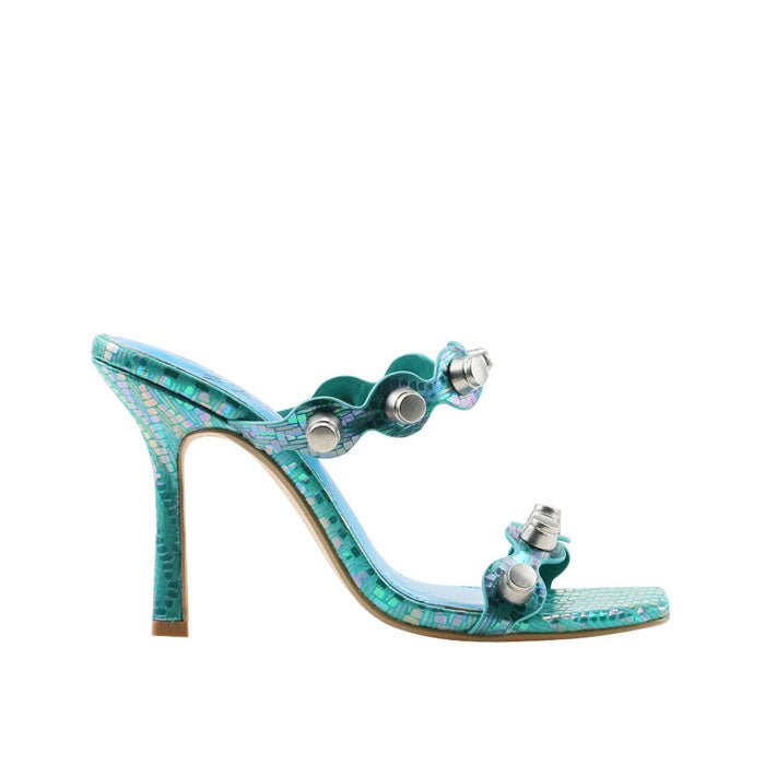 HeelPrivilegedLuculus
