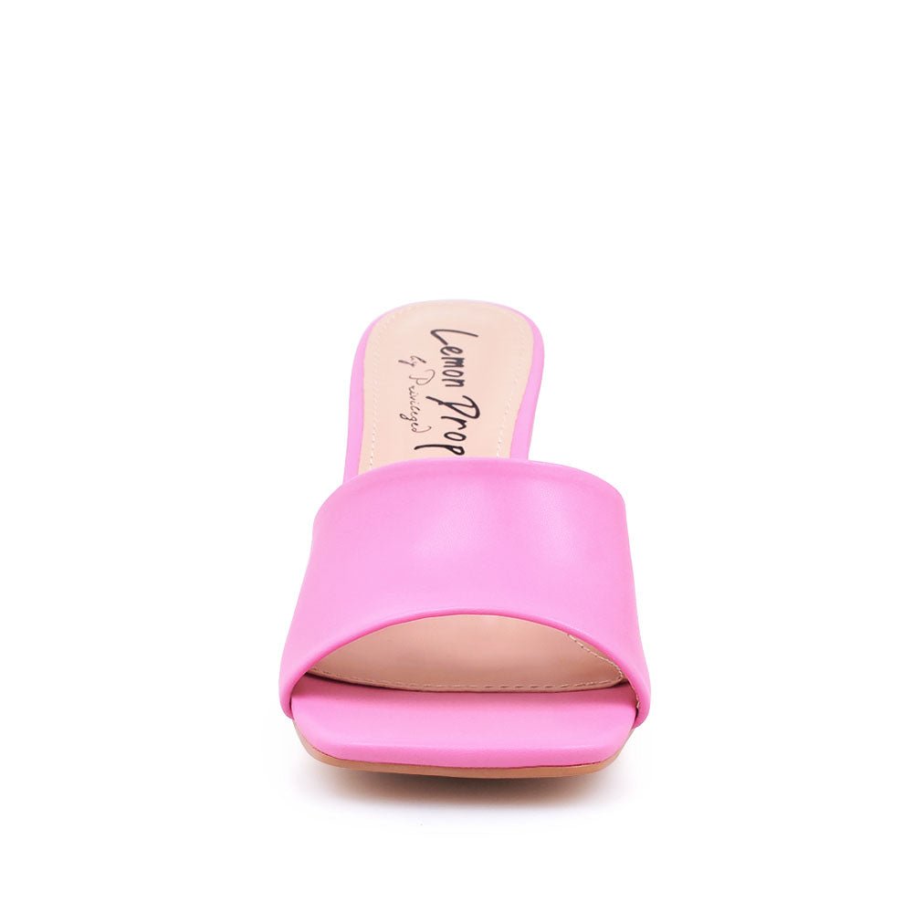HeelPrivilegedLyza