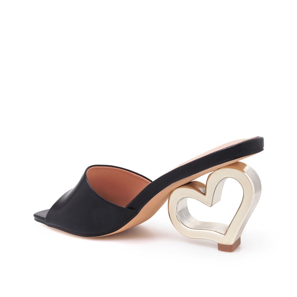HeelPrivilegedLyza
