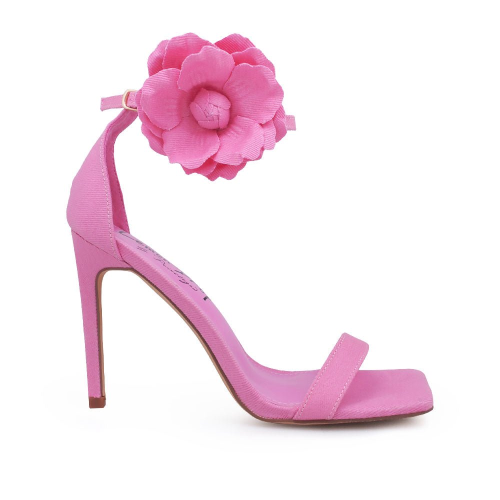 HeelPrivilegedMaria
