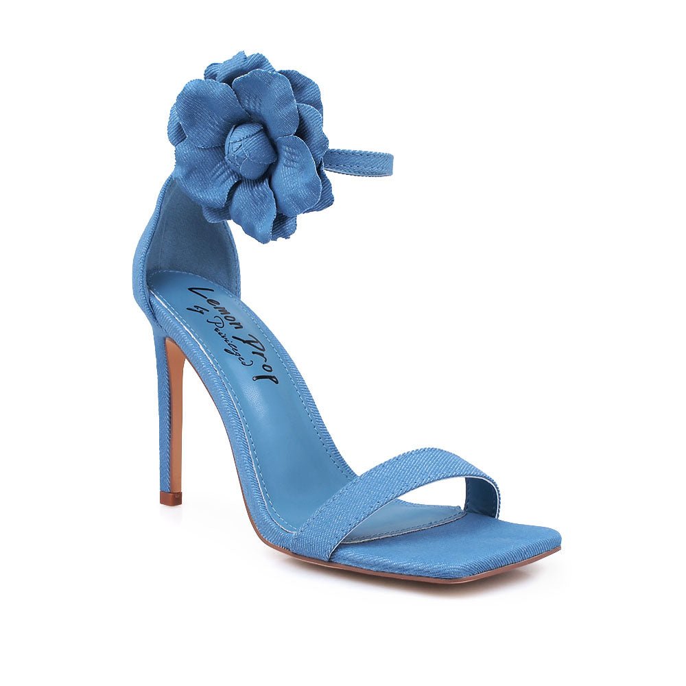 HeelPrivilegedMaria