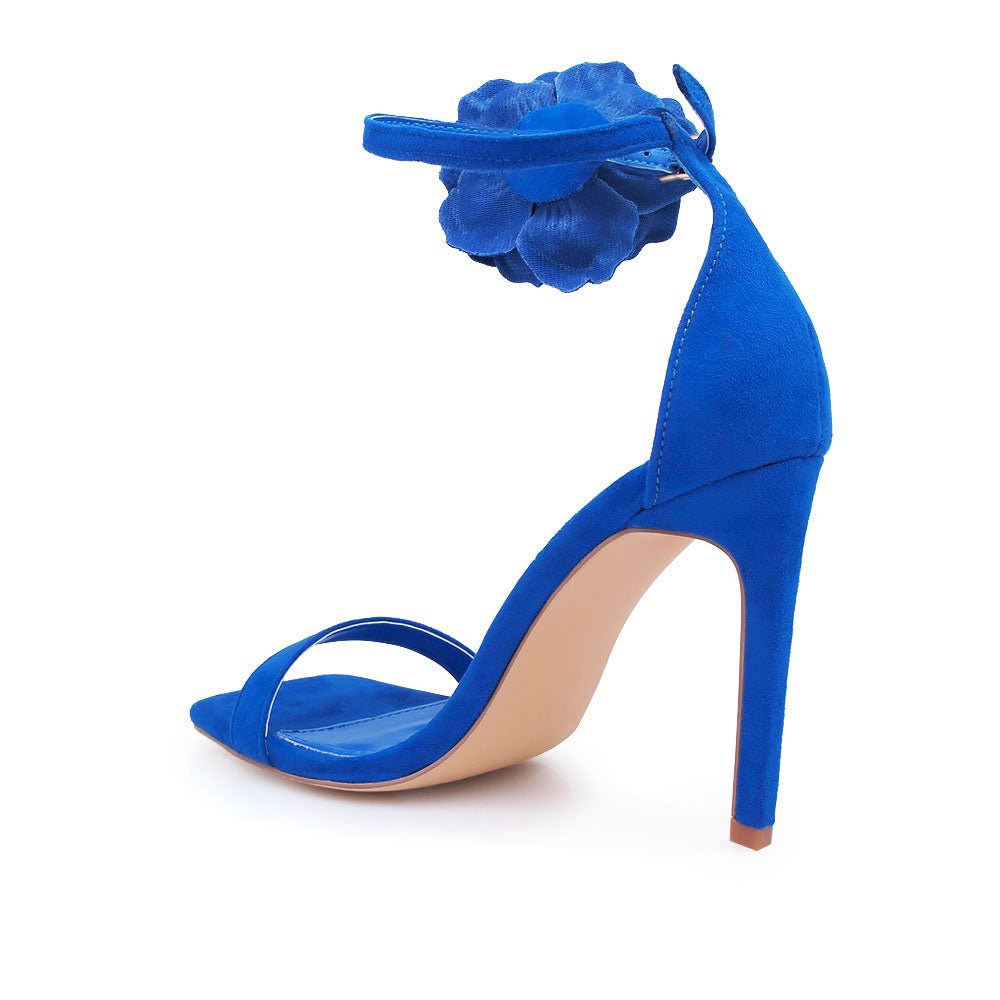 HeelPrivilegedMaria
