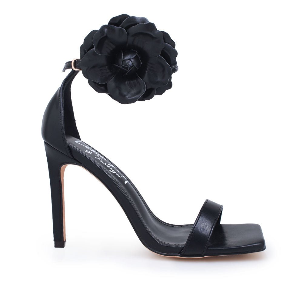 HeelPrivilegedMaria