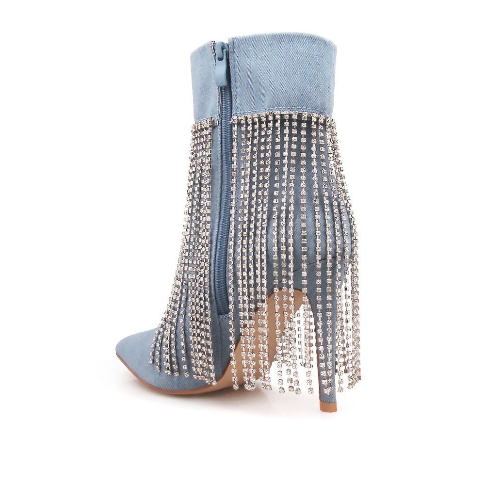 BootiePrivilegedMarilla