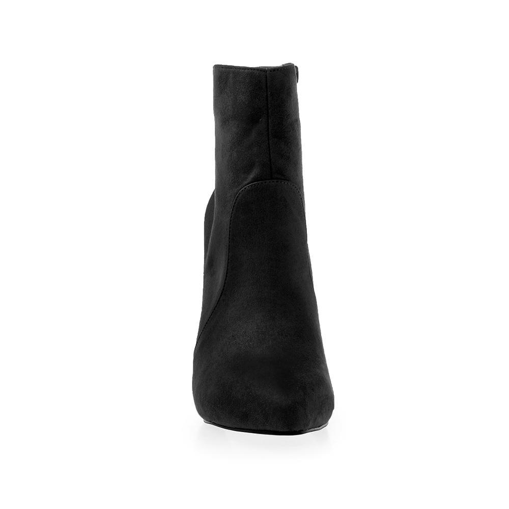 FootwearPrivilegedMatteo