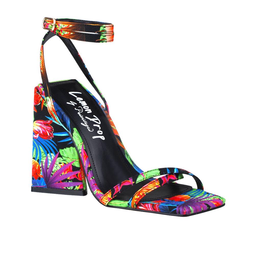 HeelPrivilegedNaomi