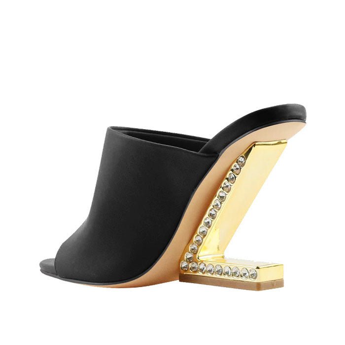 HeelPrivilegedOrlia