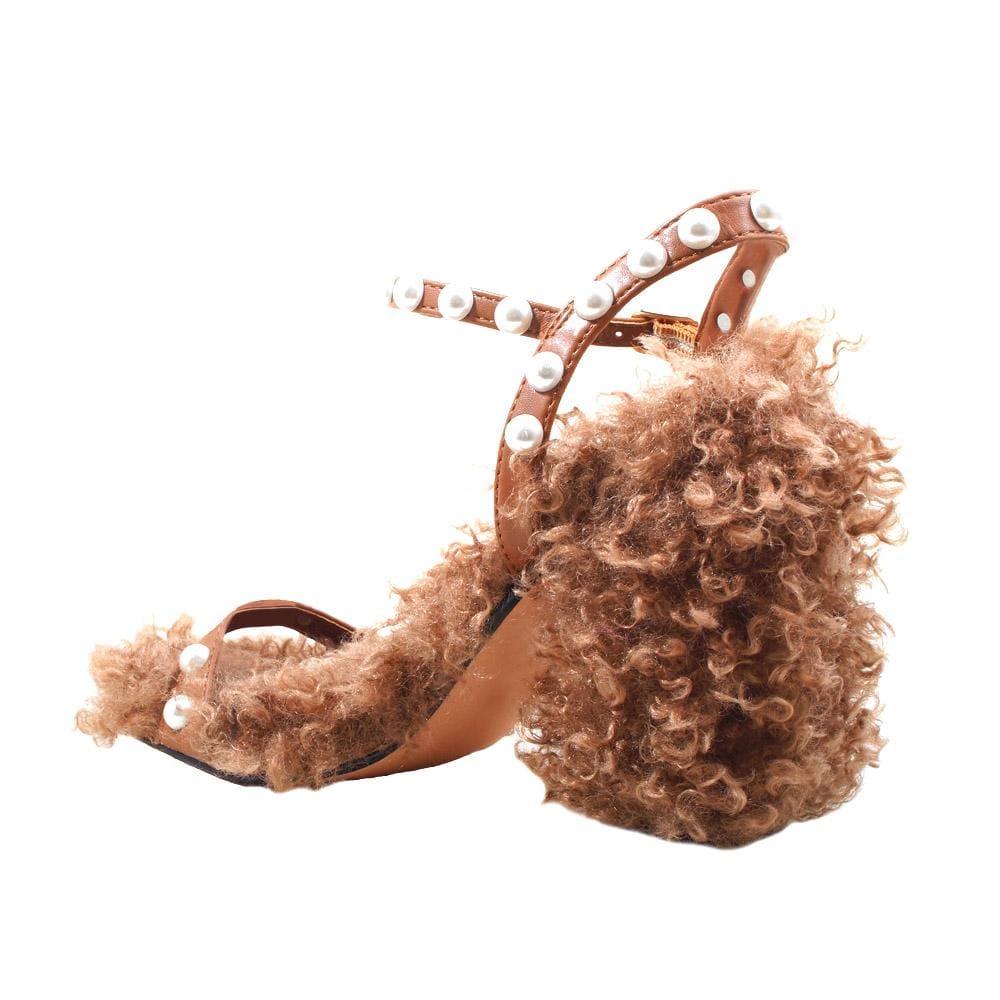 HeelPrivilegedPatricia
