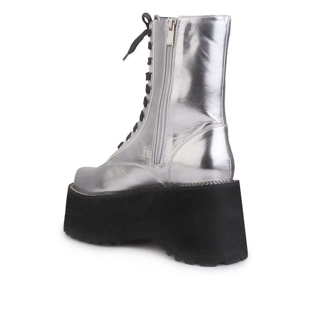 BootiePrivilegedQuintessa