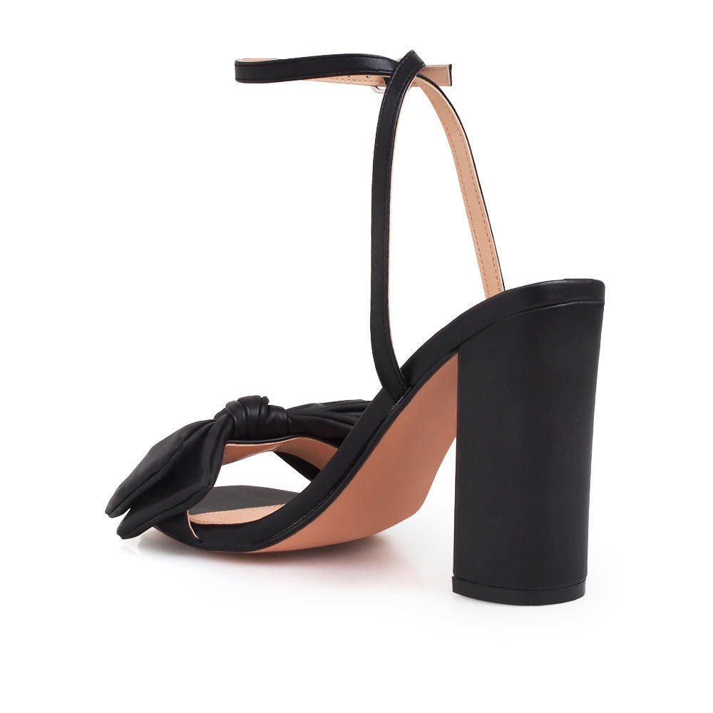 HeelPrivilegedSavannah