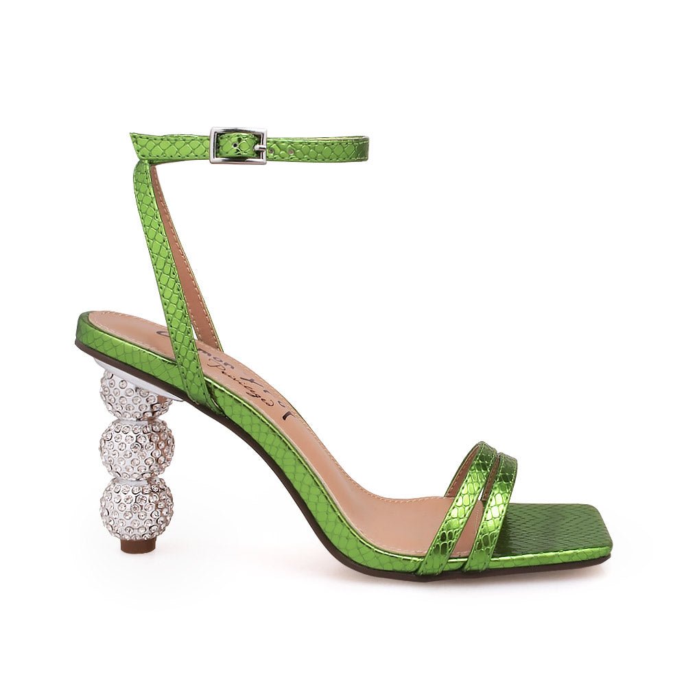 HeelPrivilegedSilvestra