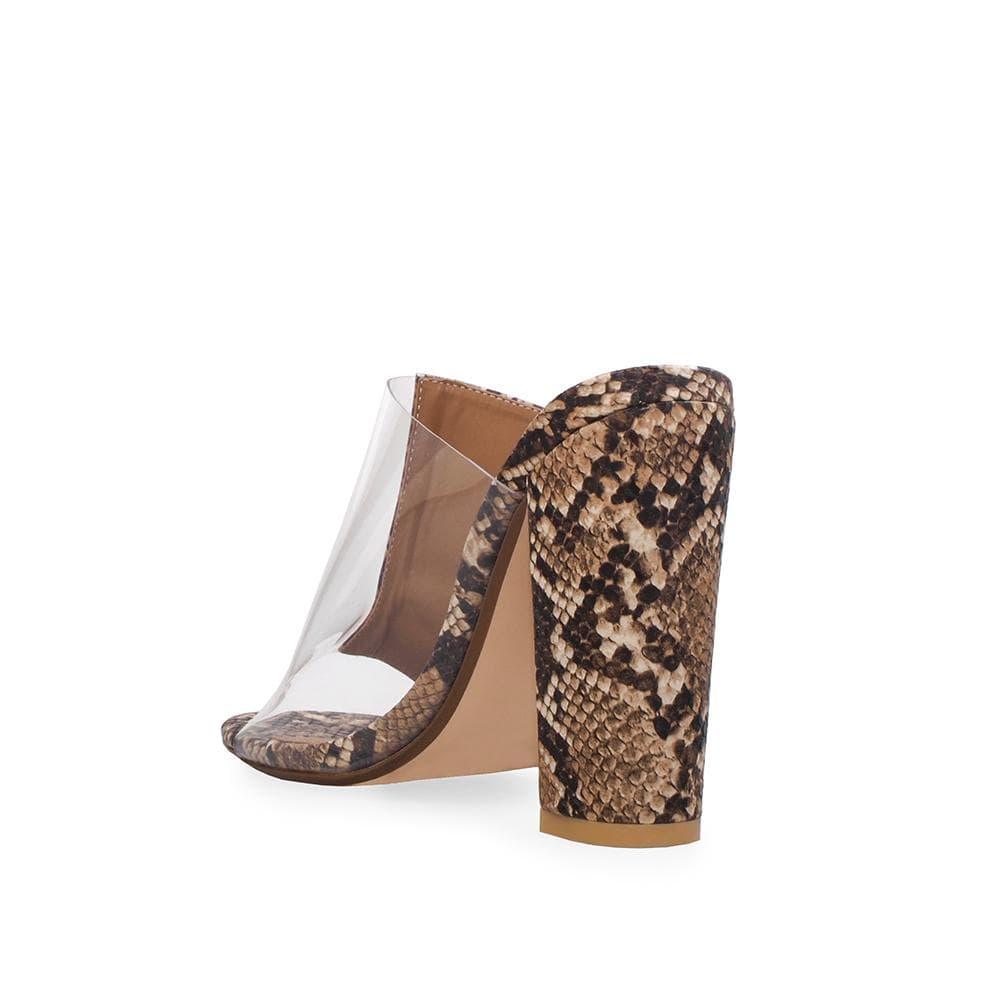 FootwearPrivilegedToilla